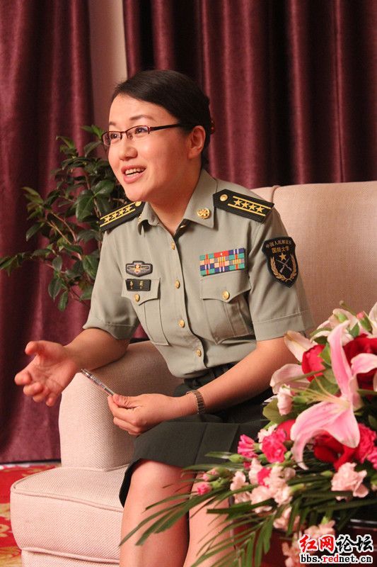 李莉(教师)