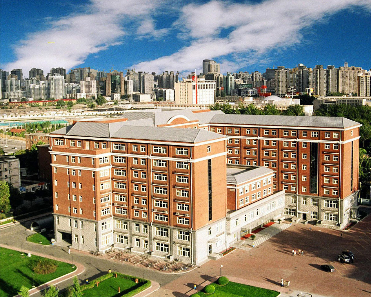 北京对外经贸大学多国留学3+2国际本硕连读