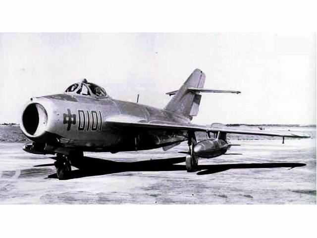 歼-5(其他武器相关)