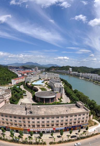 上犹县江西省赣州市下辖县