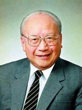 30),江苏无锡人,世界著名的科学家,教育家,杰出的社会活动家,中国科学