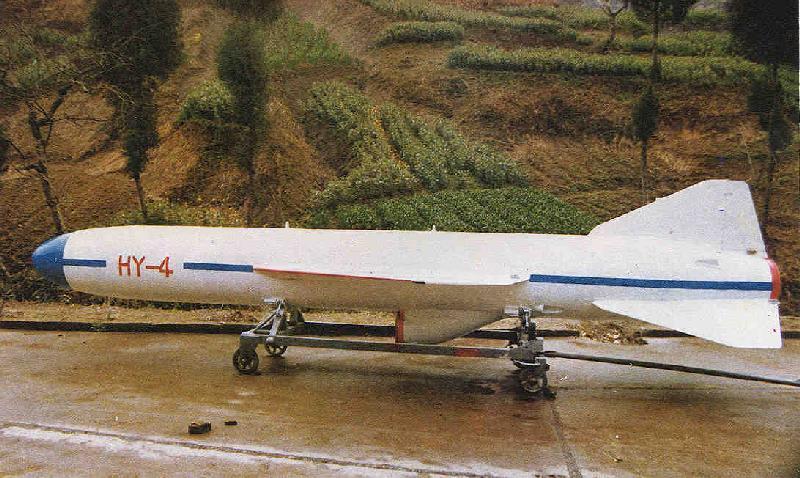 hy-4(公司)海鹰-4(hy-4)岸舰导弹是在hy-2反舰导弹基础上研制而成的