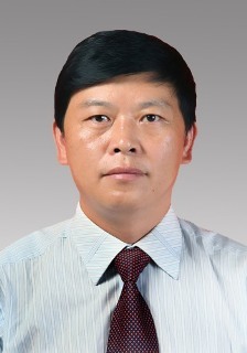 历任彝良县委常委,办公室主任,彝良县政府副县长,现任市旅游局副局长.