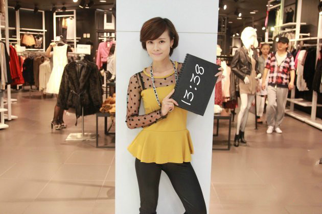 费薇(其他人物相关)费薇,女,别名,小费,1984年09月26日出生宁波,毕业