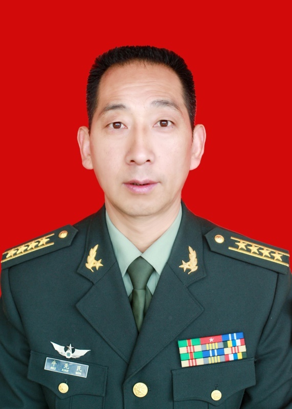 陕西省军区政委图片