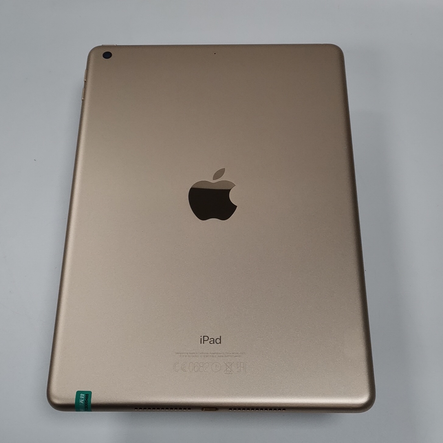 苹果【iPad 2017款 9.7英寸】WIFI版 金色 128G 港澳台 95新 