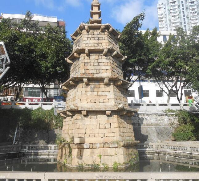 雁塔(建筑)安溪雁塔,位于福建省安溪县城凤城镇的东南面,以条石砌成