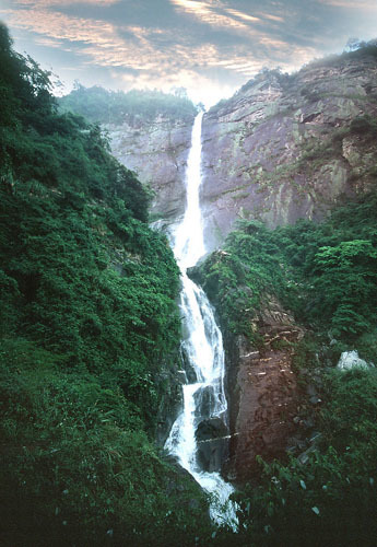 开先瀑布 (水文学)