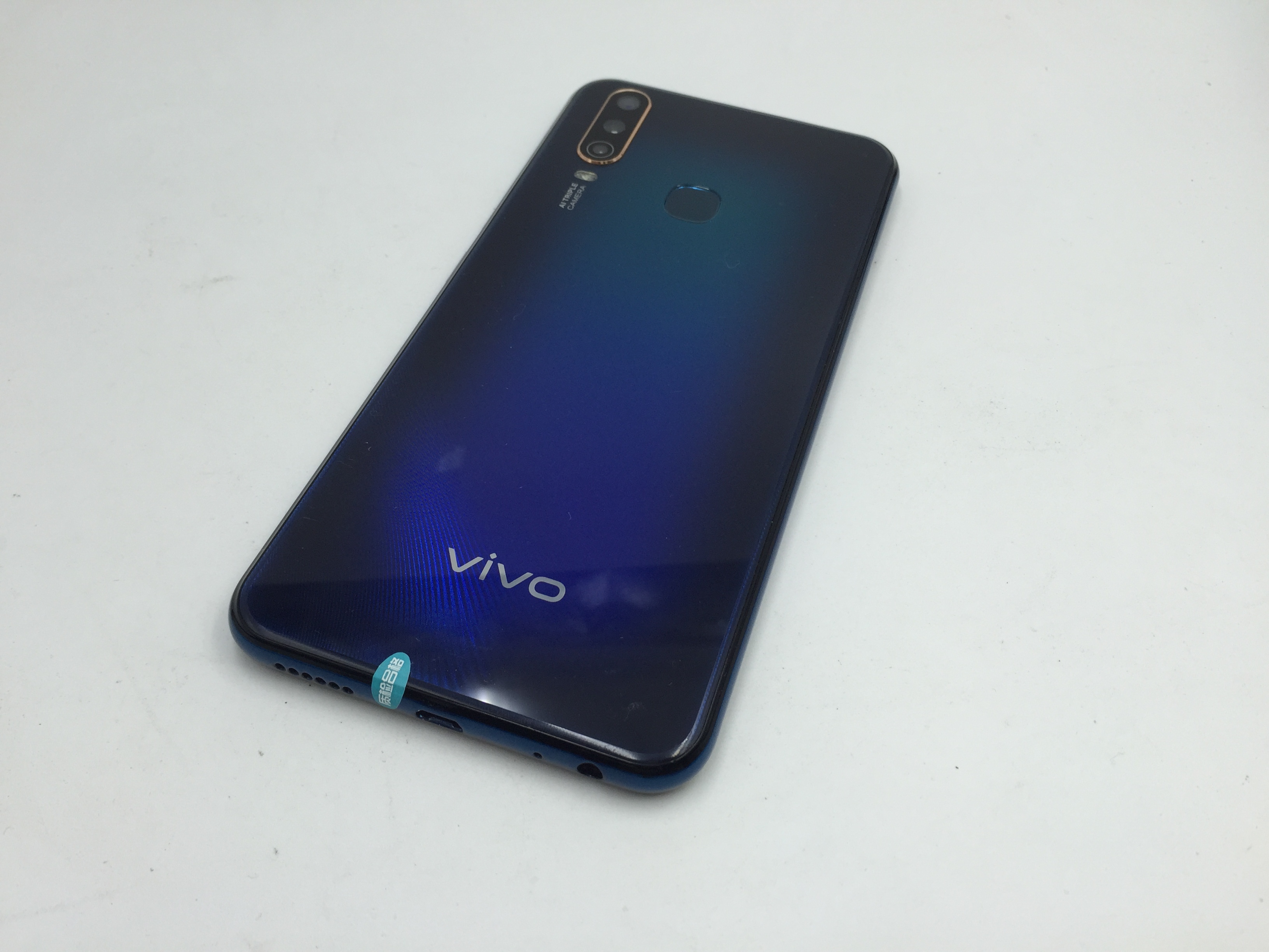 vivo y3照片图片