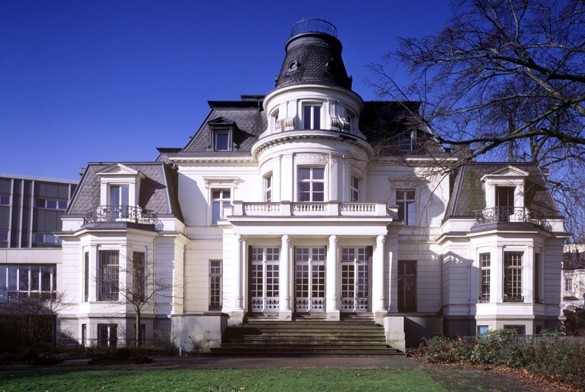 汉堡音乐与戏剧学院(学校)