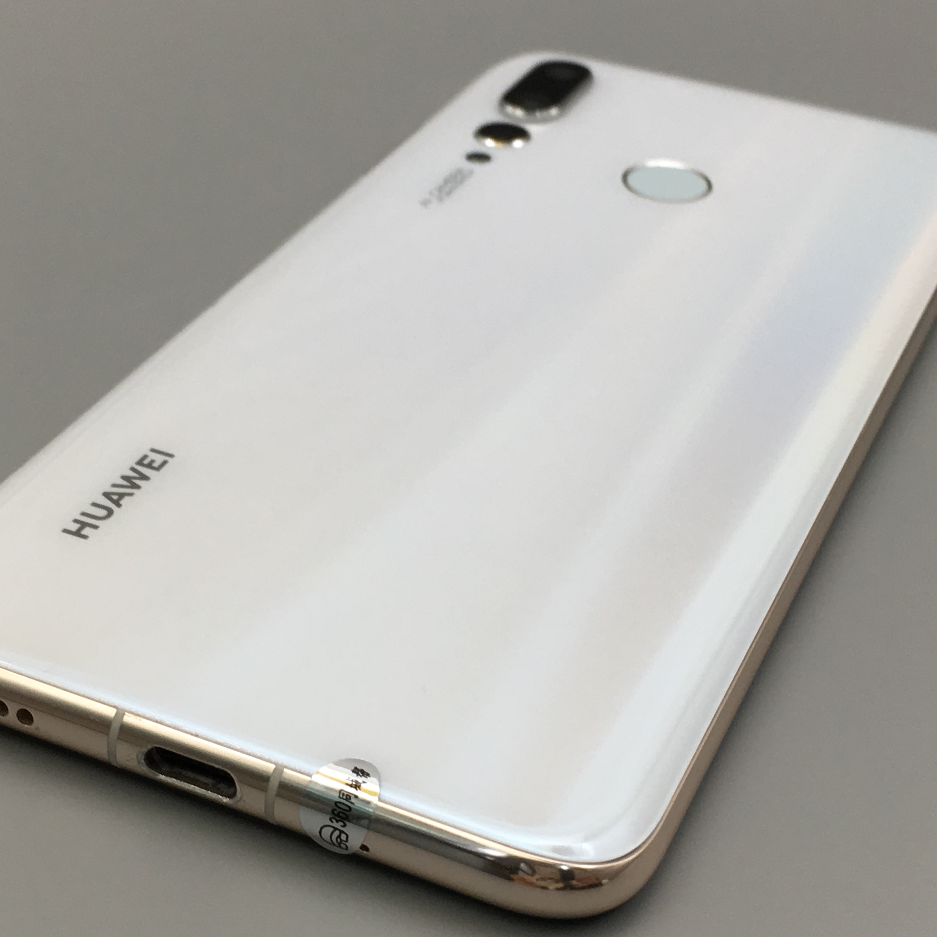 华为【nova4】全网通 白色 6g/128g 国行 8成新