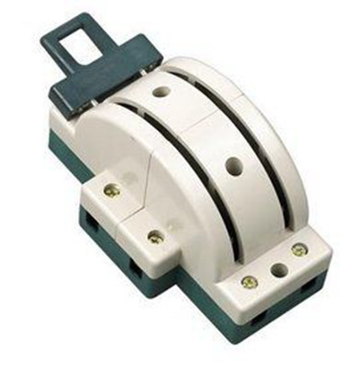 开关又名闸刀,一般用于不需经常切断与闭合的交,直流低压(不大于500v)