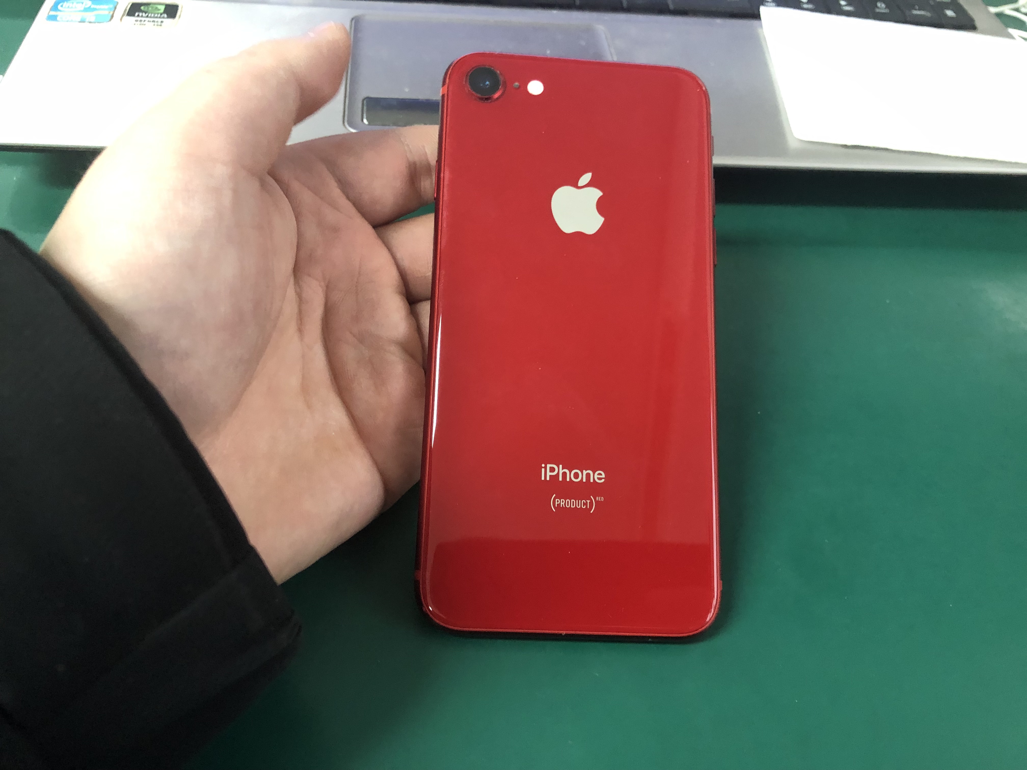 苹果【iPhone 8】4G全网通 红色 64G 国行 8成新 