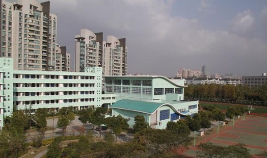 建平香梅中学学校