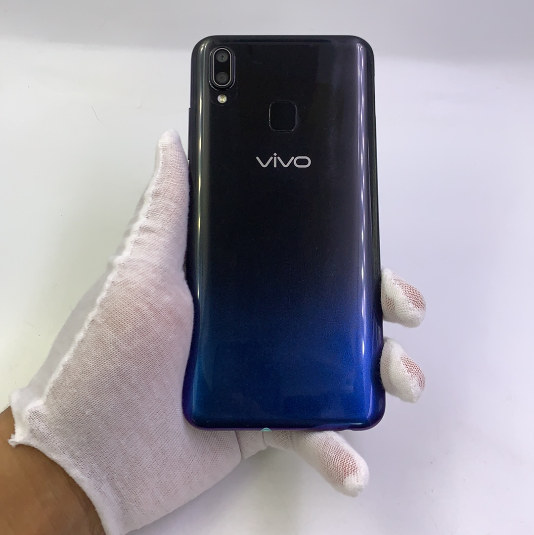 官方质检8成新及以下 星夜黑 4g/64g 国行 4g全网通 vivo u1
