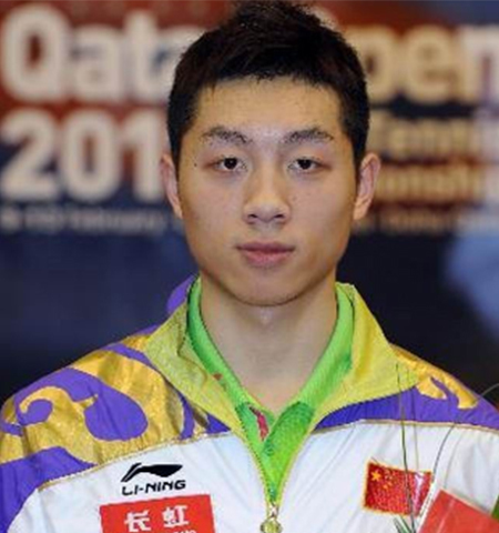 乒乓球运动员,从属中国男子乒乓球队,2004年世界少年挑战赛上,许昕就