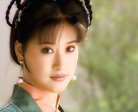 玉兰(其他人物相关)玉兰,中国古典小说《水浒传》中的人物,是张都监府