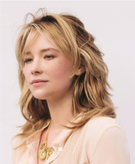 海莉·班奈特 (演员|歌手)