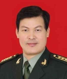 曾任福建省军区海防13师政委,安徽省军区政治部主任,浙江省军区政治部