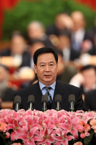 王少阶(政治人物)王少阶,1942年3月生,汉族,湖北武汉人,大学本科毕业