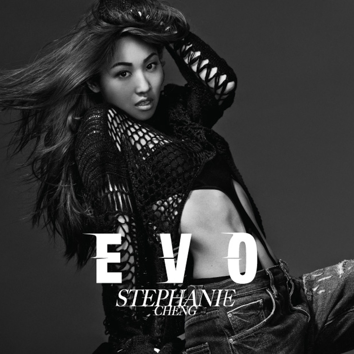 渐渐(其他)《渐渐》是由陈少琪作词,johnnyyim(严励行)作曲,郑融演唱