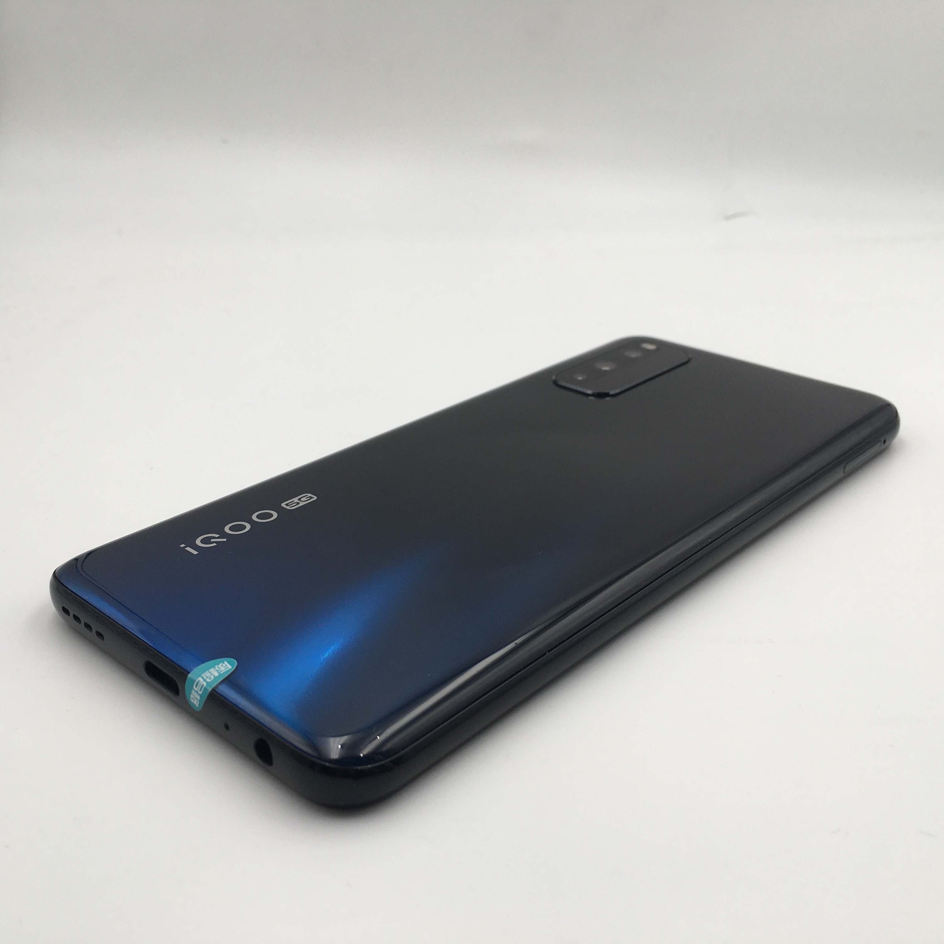 vivo【iqoo z1(5g)】5g全网通 太空蓝 6g/128g 国行 95成新 6g/128g