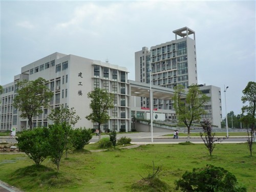 南昌大学建筑工程学院图片