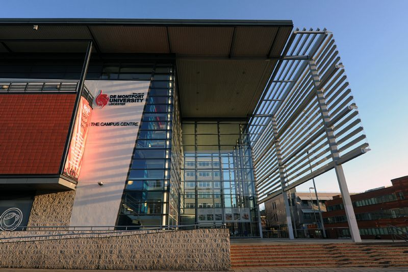 德蒙福特大学(学校)