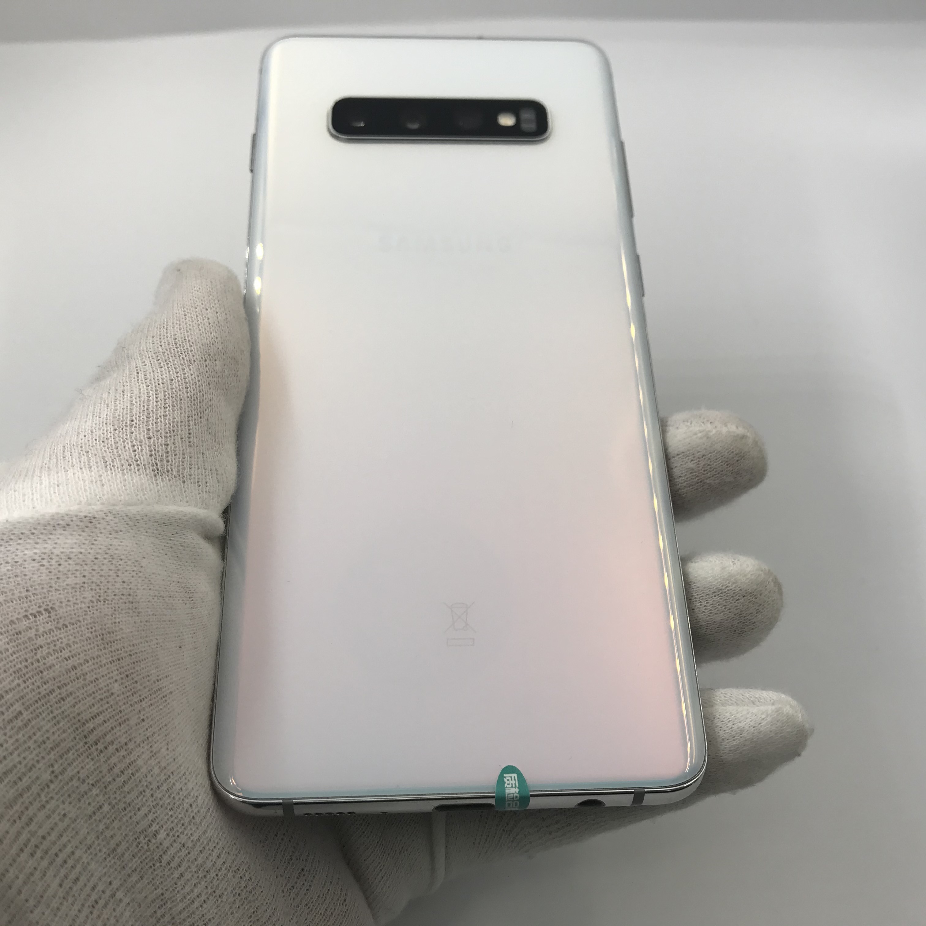三星【galaxy s10 】全网通 白色 8g/128g 港澳台 7成新