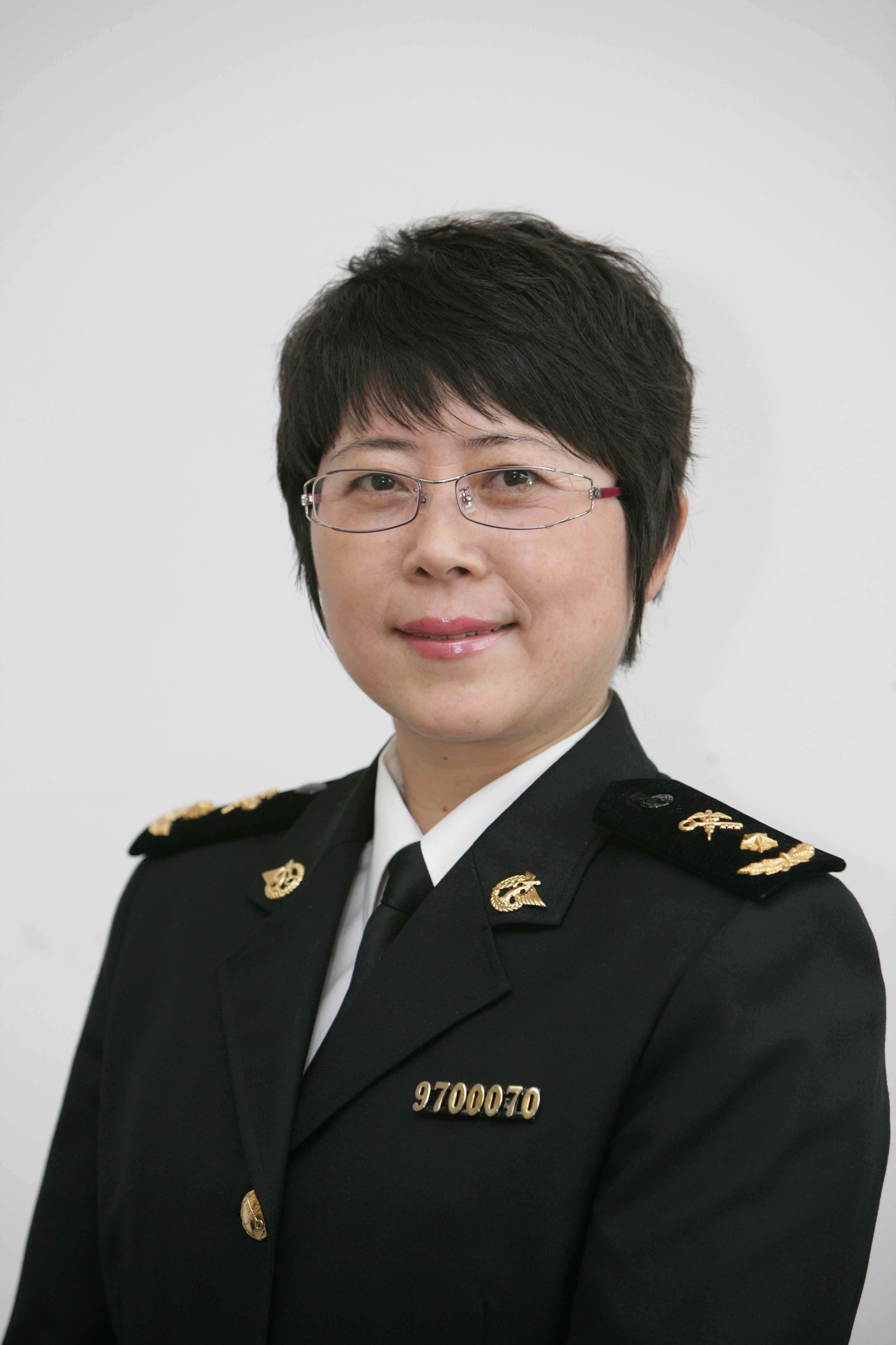 何培玲(其他人物相关)