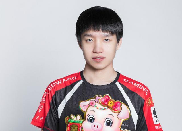 《英雄联盟》厂长成吉祥物?摸了这些地方就有好运