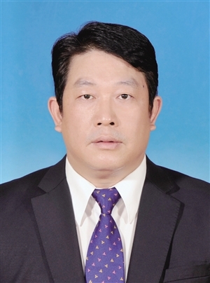 王忠云政治人物