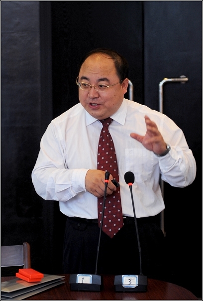 宫辉(其他人物相关)现任西安交通大学党委副书记,曾任西安交通大学