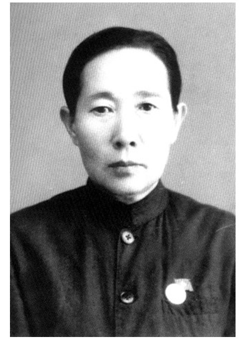 巴云英其他人物相关