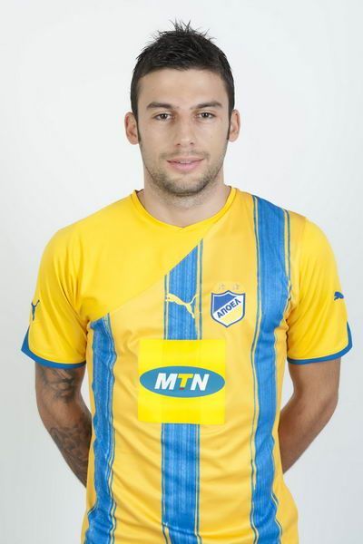 运动员现在效力于塞浦路斯足球甲级联赛的希腊人竞技足球俱乐部伊万特