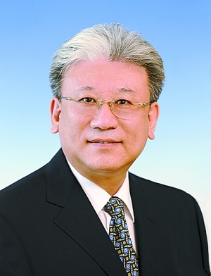 王守法(文化人物|政治人物)王守法,男,河北省饶阳县人,1954年出生