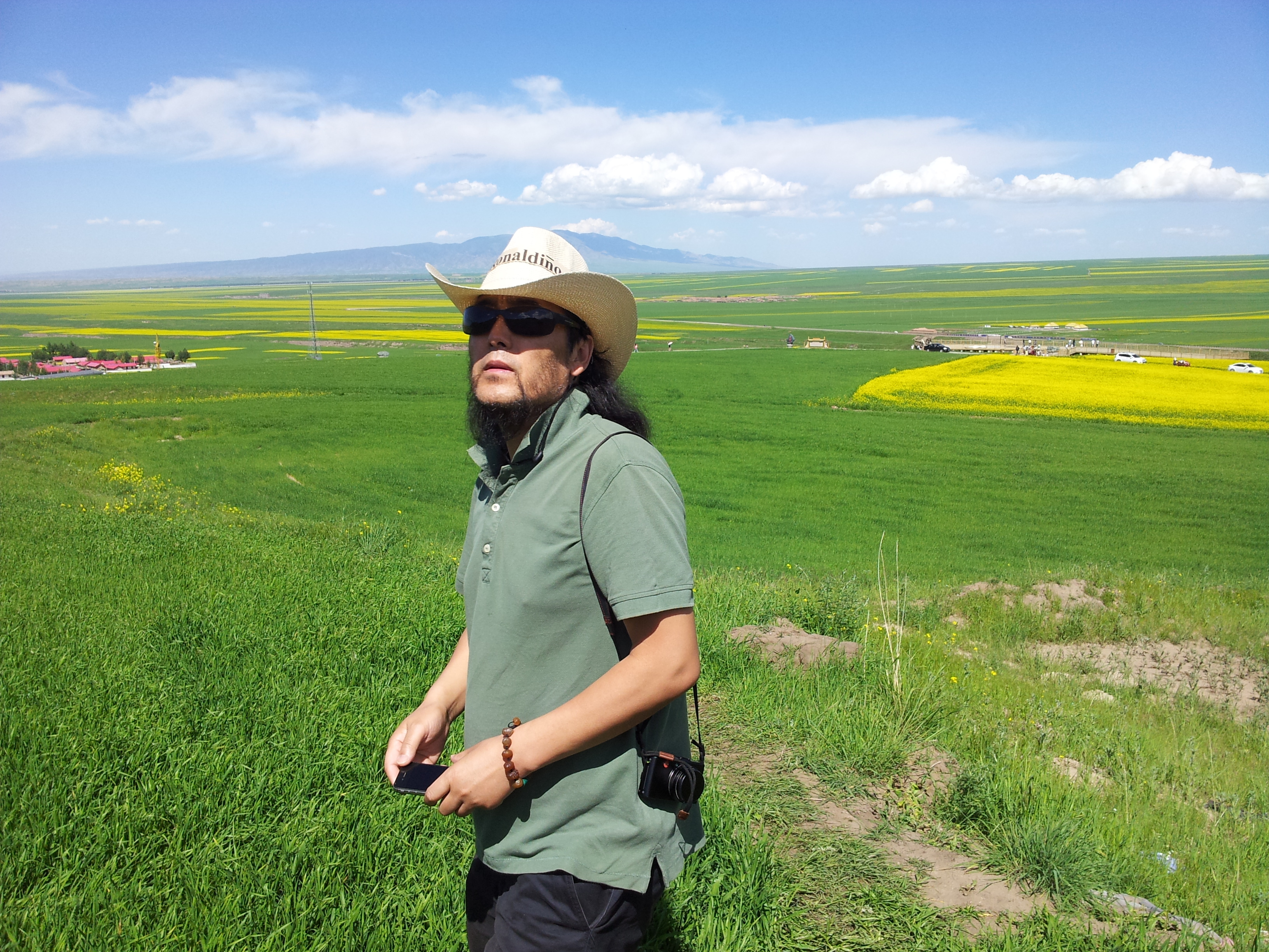 黄亚奇(文化人物)