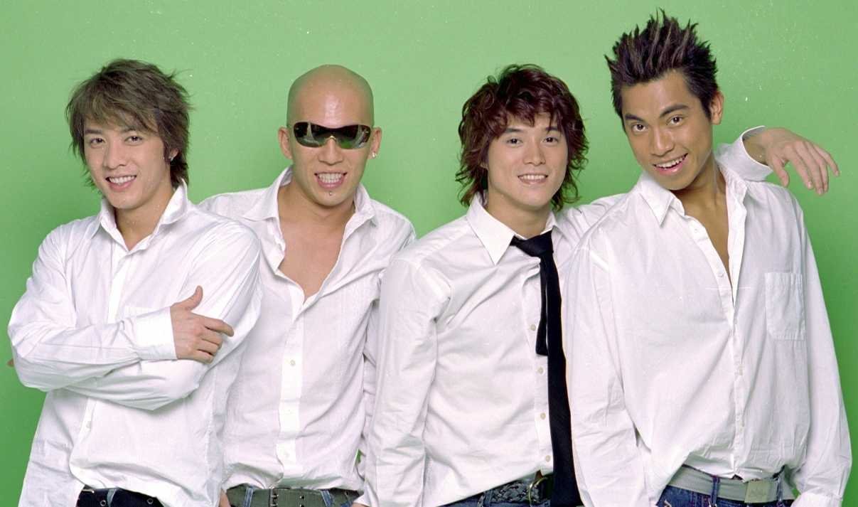 eo2(其他娱乐人物相关)eo2是香港贵族马房"东魅"旗下的四人男子组合