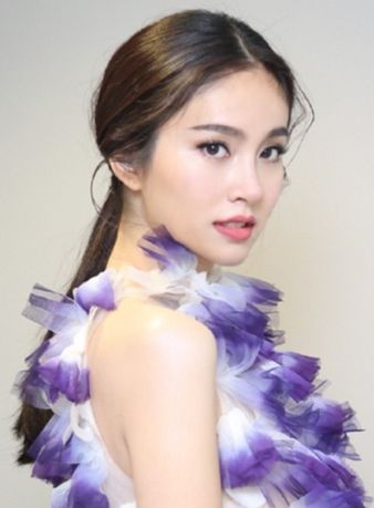 poy(演员)poy,中文名宝儿,1985年10月5日出生于泰国普吉岛,泰国变性女