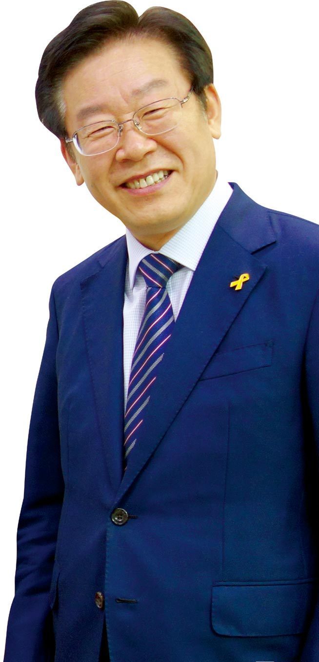 李在明(政治人物)李在明,男,现任城南市市长,2017韩国总统选举候选人.