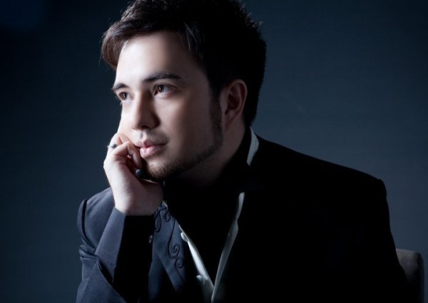 skot suyama(文化人物)skotsuyama(1981年1月9日-),中文名陶山.