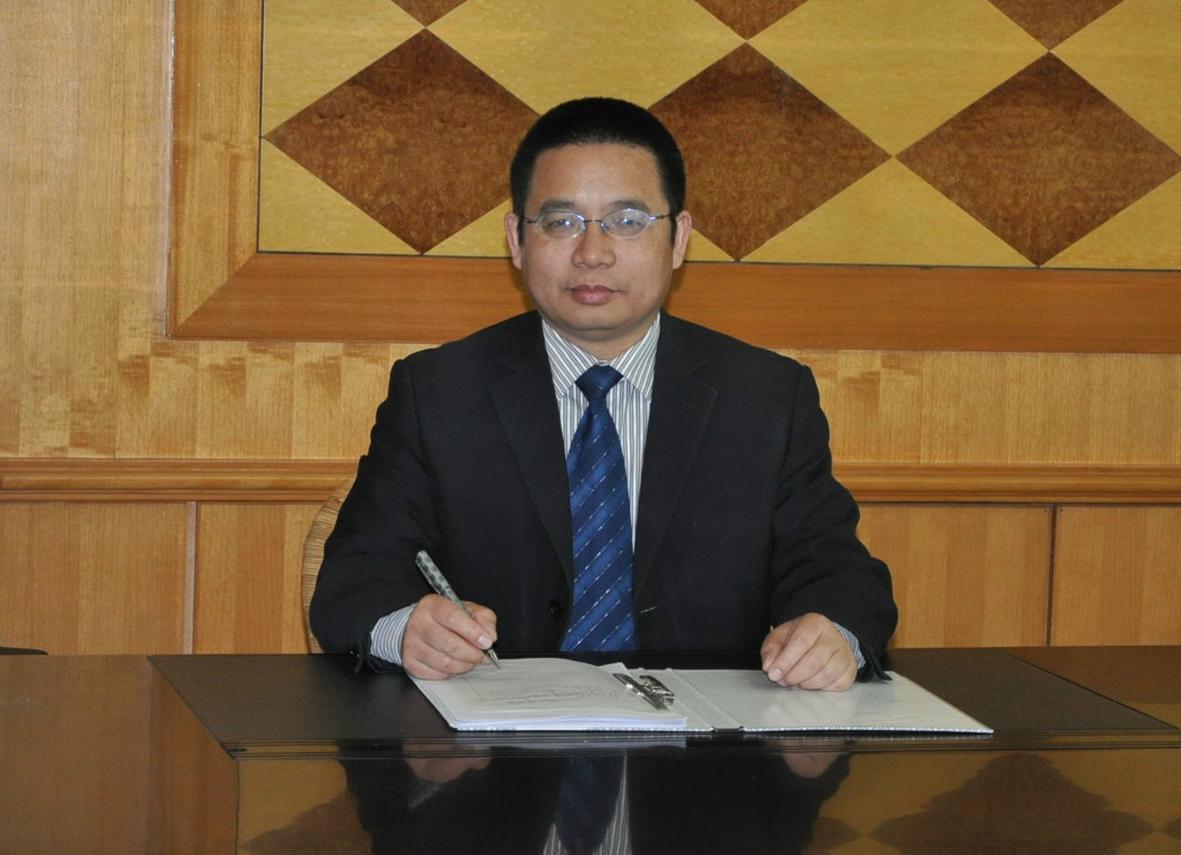 李忠明 (其他人物相关)