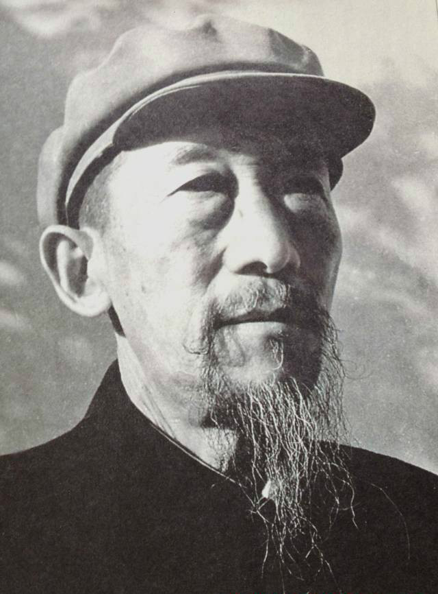 周霖(文化人物)周霖(1902-1977年),字慰苍,纳西族,云南省丽江市玉龙县