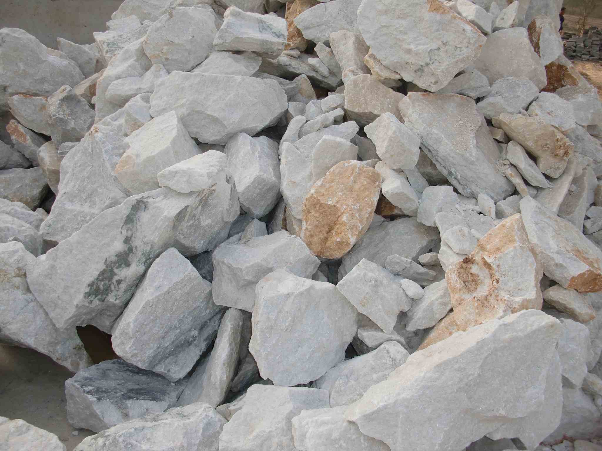 高钙石灰石 高钙石 碳酸钙含量高达97.05% 多种规格-阿里巴巴
