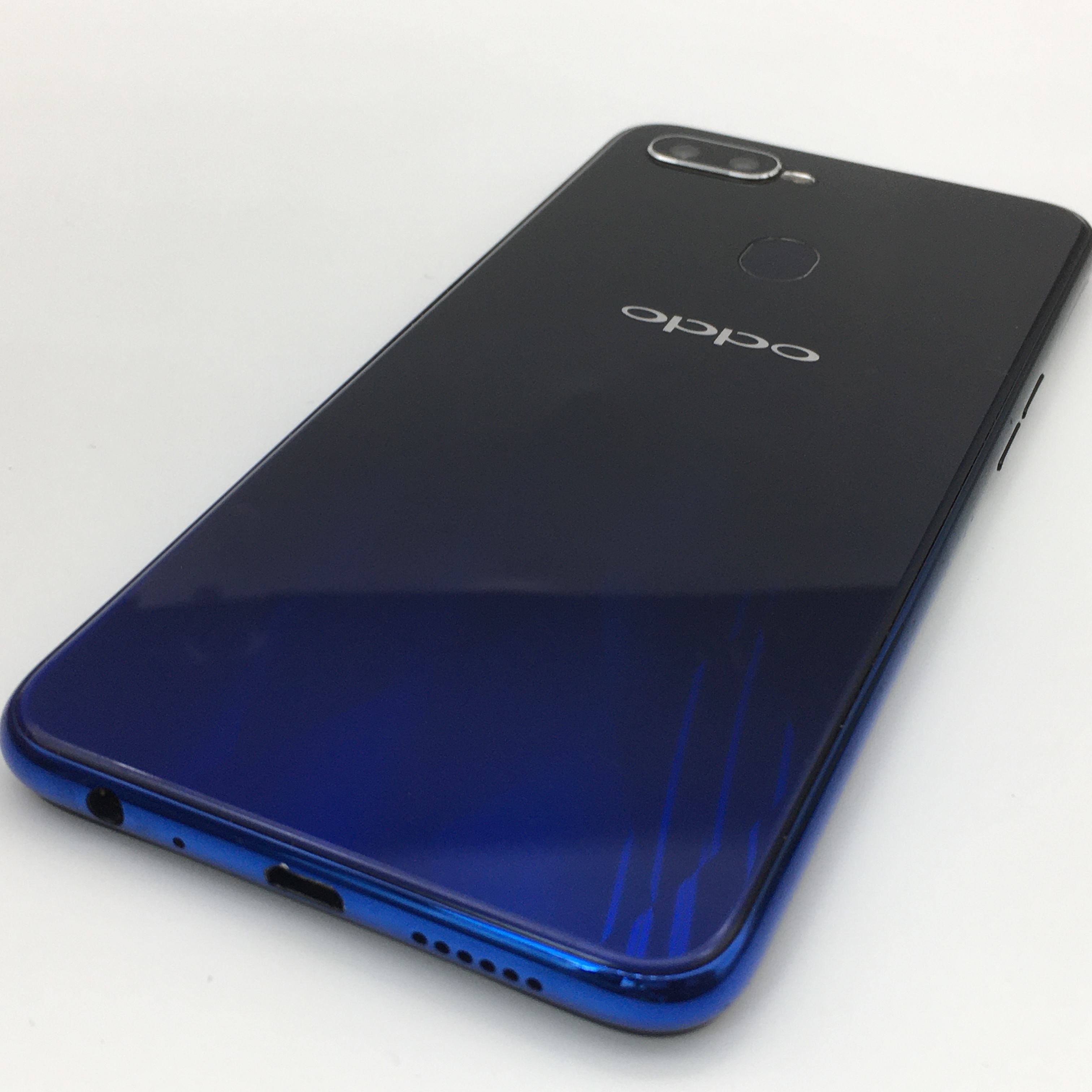 oppo【a7x】全网通 蓝色 4g/128g 国行 9成新