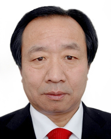 曾任林县重型煤机设备厂厂长,林州重机(集团)公司董事长兼总经理,林州