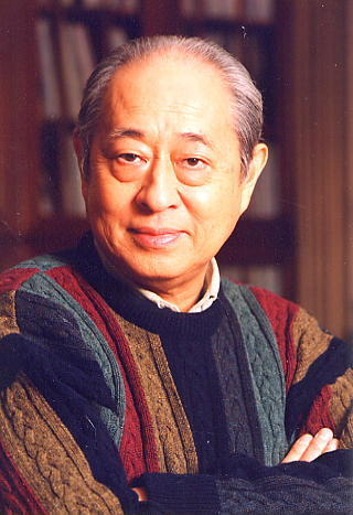 等太阳族电影,与初次登上电影舞台的石原裕次郎一起合演,后来与今村