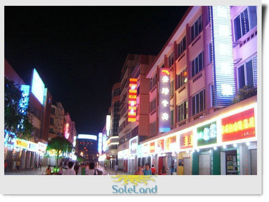 石棉(行政区划)石棉县隶属四川雅安市,位于四川省西南部,雅安市最南端