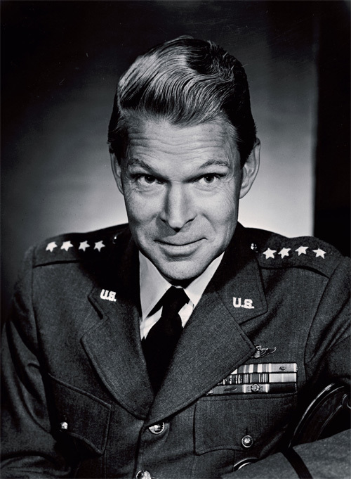 诺斯塔德(社会人物|历史人物)劳里斯·诺斯塔德,美国空军上将.