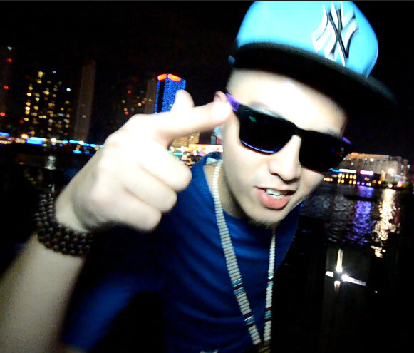 (其他人物相关)杨航(allenyang),1992年4月4日出生于福建泉州,男歌手